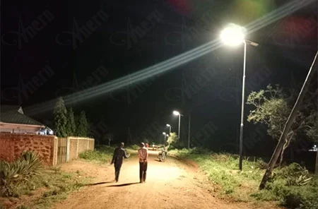 Proyek lampu surya pedesaan 76set di Kenya